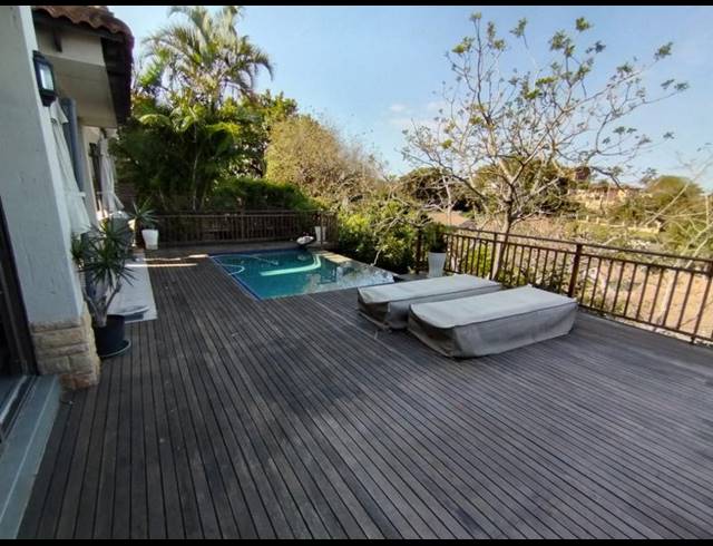 3 BEDROOM TOWNHOUSE FOR SALE IN LA LUCIA